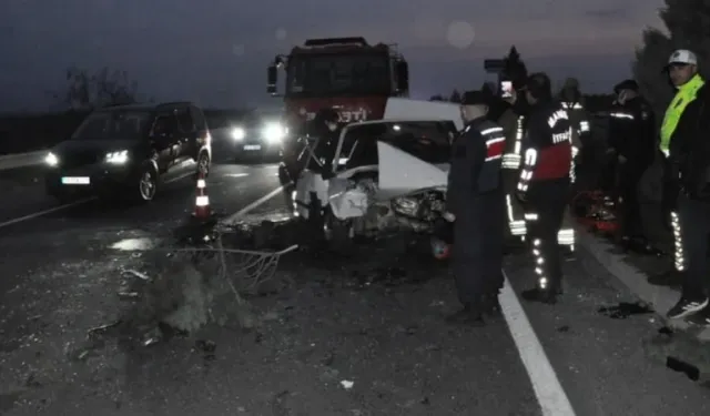 Korkunç kaza: 2 ölü, 4'ü ağır 5 yaralı!