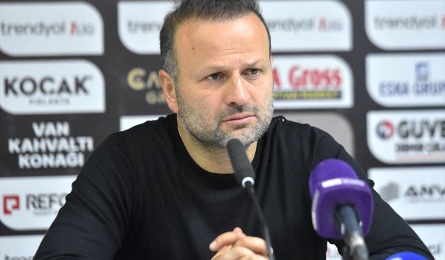 Vanspor teknik direktörü Osman Zeki Korkmaz isyan etti: Kim çalıyor?