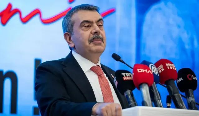 Ara tatiller kaldırılacak mı? Bakan Tekin açıkladı!