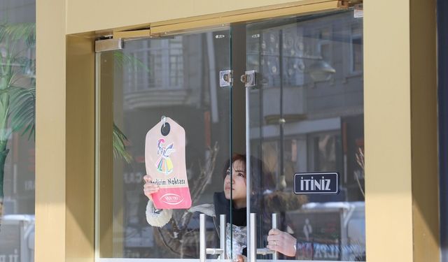 Van ekonomisi ve turizmine 'savaş' darbesi!