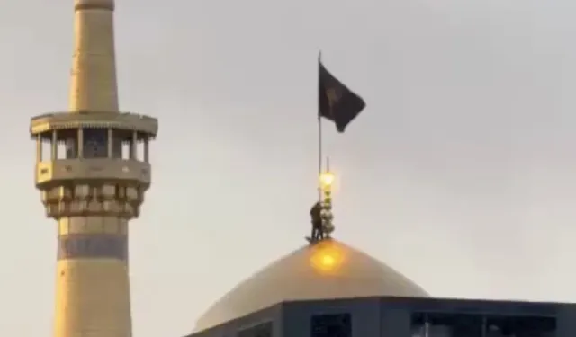 İran'da siyah bayrak göndere çekildi!