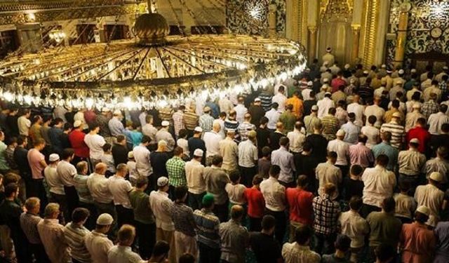 Van bayram namazı saati belli oldu: 2026 Van’da Bayram Namazı saat kaçta kılınacak?