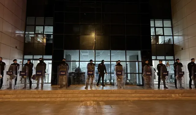 Uşak ve Marmaris Belediyesi'ne rüşvet operasyonu: 24 gözaltı!