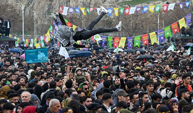 Van'da Nevruz coşkuyla kutlandı!