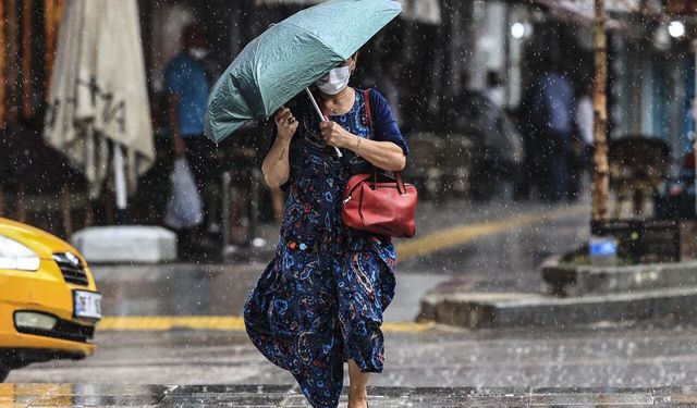 Meteoroloji saat verdi: 57 şehre gök gürültülü sağanak yağış geliyor!