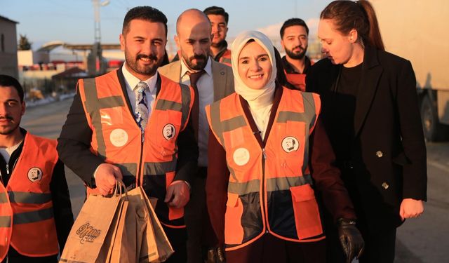 Van’da anlamlı buluşma: Bakan Göktaş ve AK Parti Van Gençlik Kolları sahada