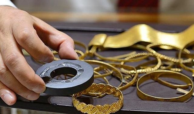 Sahte altın bozduran 3 kişi yakalandı!