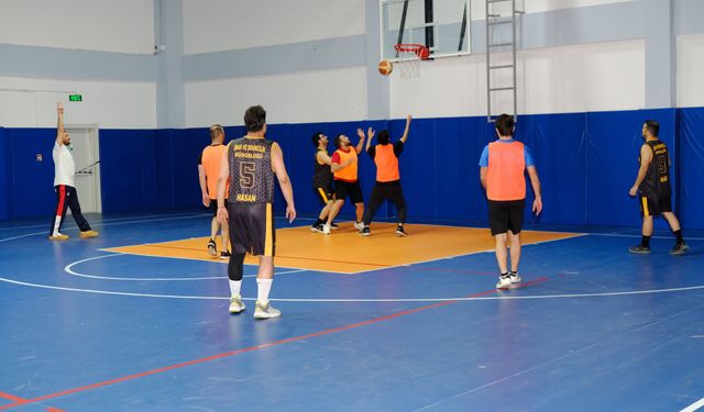 İpekyolu Basketbol Turnuvasında finalistler belli oldu