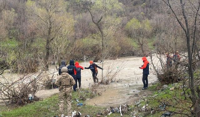 Hakkari’de 4 günlük umutlu bekleyiş acıyla son buldu: 8 yaşındaki çocuğun cansız bedeni bulundu!