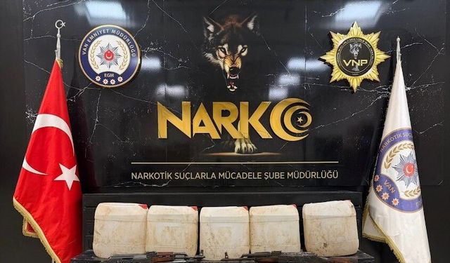 Van’da uzun namlulu silahlar ele geçirildi!