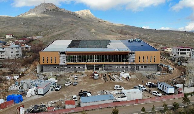 2 Bin Kişilik Spor Salonu Van'da Yükseliyor!
