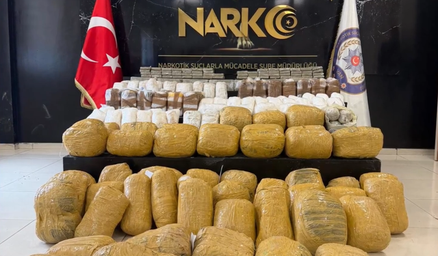 İçişleri Bakanlığı duyurdu: Van’da 240 kilo uyuşturucu ele geçirildi!