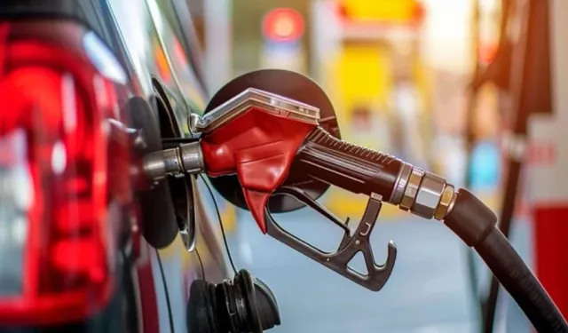 İndirim sevinci kursaklarda kaldı! Motorine dev zam geliyor: İl il güncel fiyatlar