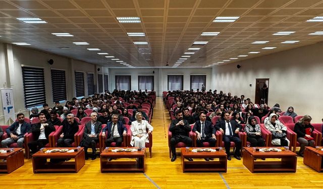 Van’da gençlere geleceğin meslekleri tanıtıldı