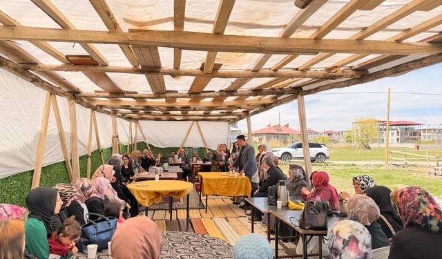 Van’da gönül buluşması: AK Parti İpekyolu teşkilatından mahalle toplantısı!