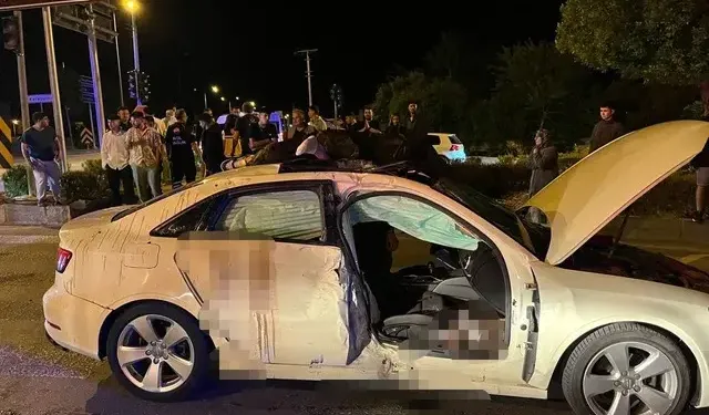 Feci kaza! Otomobil ile motosiklet çarpıştı: 1 ölü, 3 yaralı!