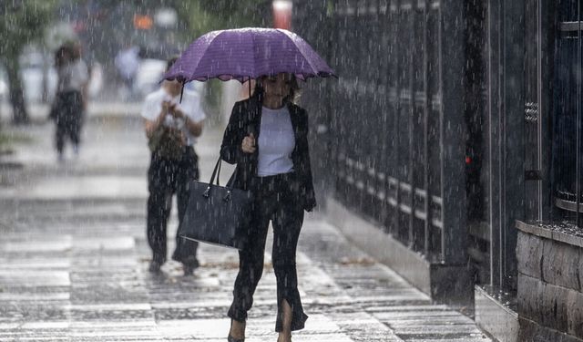 Meteoroloji uyardı: Sağanak yağış geliyor, İstanbul dahil 11 il sarı kodlu uyarı!