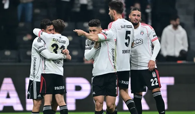 Beşiktaş'ta 11 isimin bileti kesildi: İşte kalacaklar ve gidecekler…