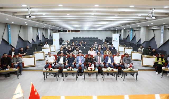 Van’da gazetecilere uygulamalı mevzuat eğitimi verildi!