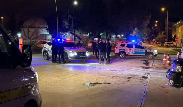 Akaryakıt istasyonunda bıçaklı kavga: 1 ölü, 2 yaralı!