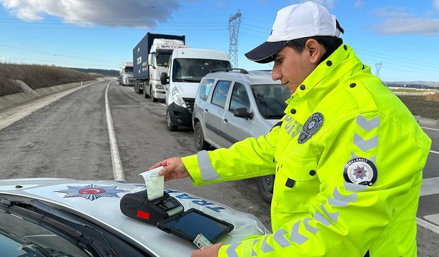 Araç sahipleri dikkat! Zorunlu ekipman listesi yenilendi