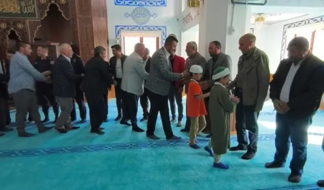 Ankara'da husumetli aileler camide buluştu: Barış dualarla sağlandı