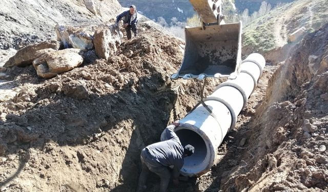 Van’da taşkın ve heyelanda zarar gören yollar onarıldı!
