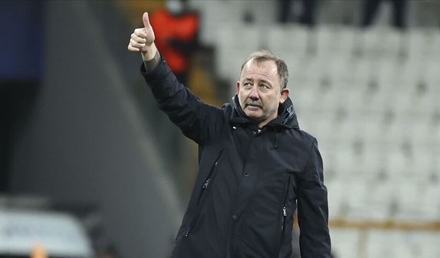 Beşiktaş'ta kritik zirve: Sergen Yalçın’ın geleceği belli oldu!