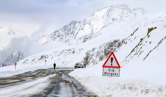 Meteoroloji uyardı: Doğu'da çığ riski devam ediyor!