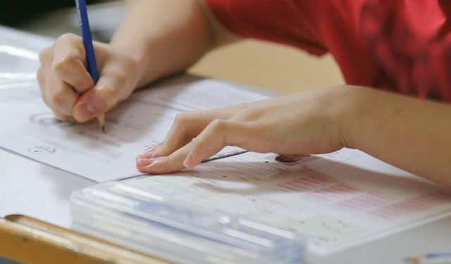 MEB bursluluk sınav sonuçları açıklandı: 70 bin öğrenciye burs müjdesi!