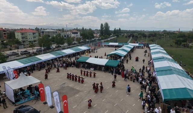 Vanlı kadınların el emeği ürünleri bu sergide!