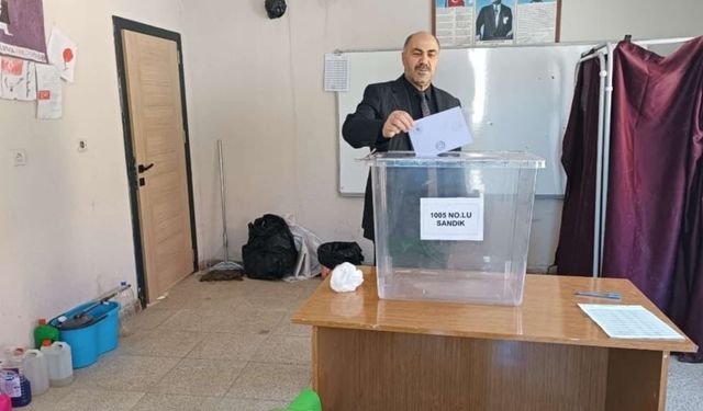Van’da 4 mahallenin muhtarı değişti!