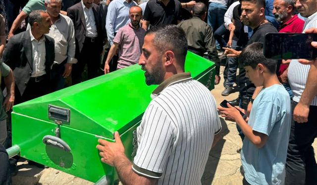Hakkari’de öldürülen ailenin cenazeleri morga kaldırıldı!