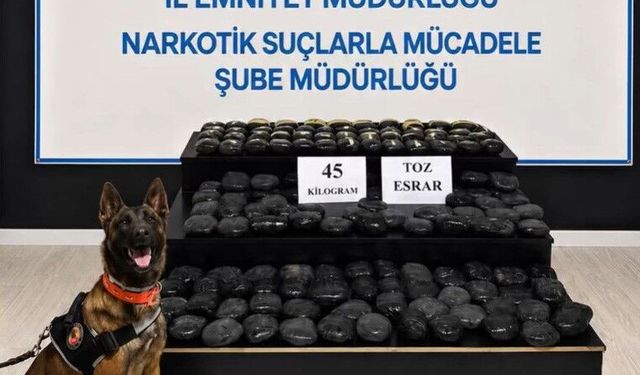 Uyuşturucu suçunda aranan şahısın arabasından kilolarca madde yakalandı!