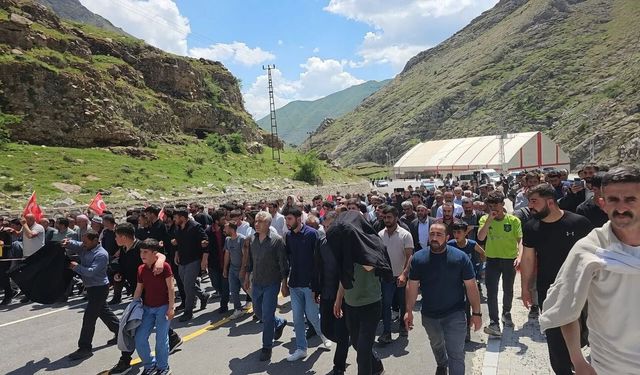Bahçesaray halkı isyan noktasında: "Çile büyük!"