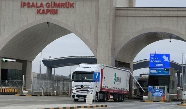 Gümrük memurlarına operasyon: 20 memur gözaltına alındı!