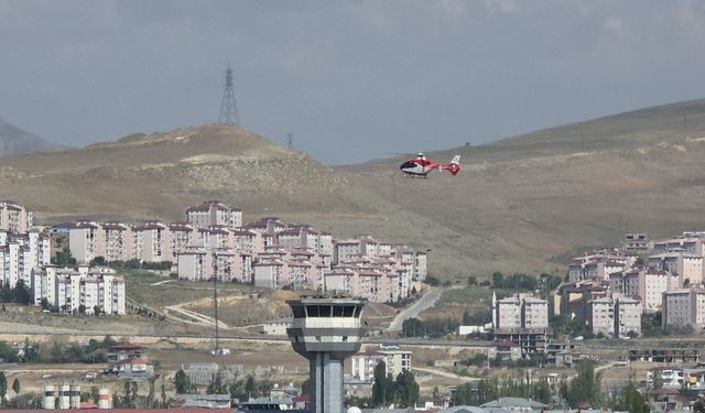 Van’da sağlık çalışanları hasta için seferber oldu