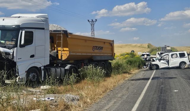 Feci kazada dede ve torunu hayatını kaybetti!