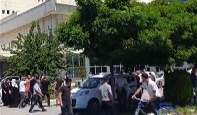 Van’da akraba iki aile arasında kavga: 1’i ağır 8 kişi yaralandı!