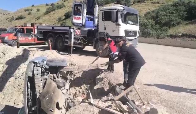 Hakkari’den Van’a gelen otomobil kaza yaptı: 3 yaralı!