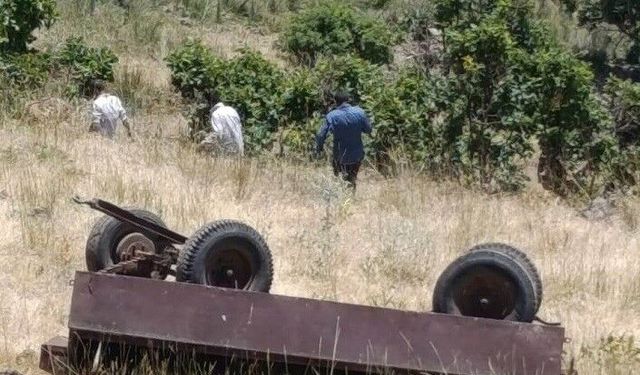 Piknik yolunda facia! Römork traktörden ayrıldı: 1 kişi öldü, 23 kişi yaralandı!