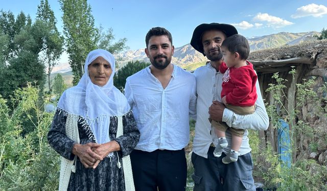 Türkiye’nin gündemine oturan yaşlı teyzeye yardım eli uzatıldı