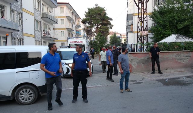 İki aile arasında çıkan tartışma kavgaya dönüştü: Yaralılar var!