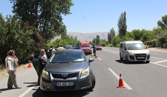 Katliam gibi kaza: 2 ölü, 4 ağır yaralı!