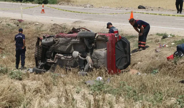 Katliam gibi kaza: 3 kişi öldü, 2’si ağır 4 kişi yaralandı: Kazada ölenlerin isimi belli oldu!