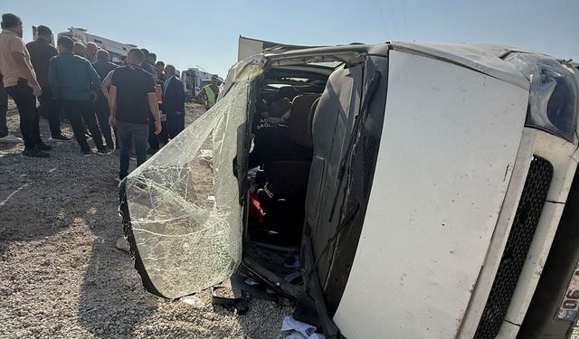 Van’da kontrolden çıkan araç takla attı: 1’i ağır 6 kişi yaralandı!
