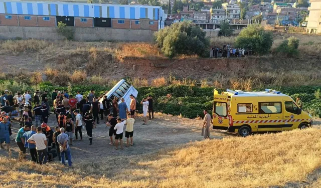 Kontrolden çıkan yolcu otobüsü devrildi: 6 kişi öldü, 22 kişi yaralandı!