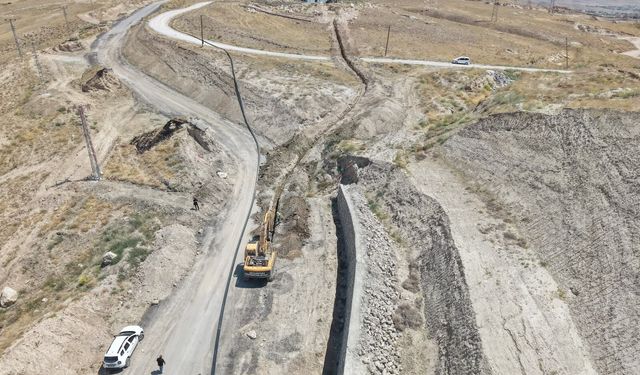 Van’ın yıllardır su sıkıntısı yaşayan mahallesine içme suyu altyapısı geliyor!