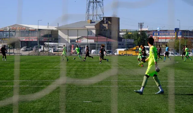 Van’da futbolcu seçmeleri yapılacak: Tarih ve yaş grupları belli oldu!
