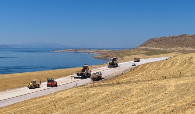 Van Gölü kıyısında 30 kilometrelik dev çalışma!